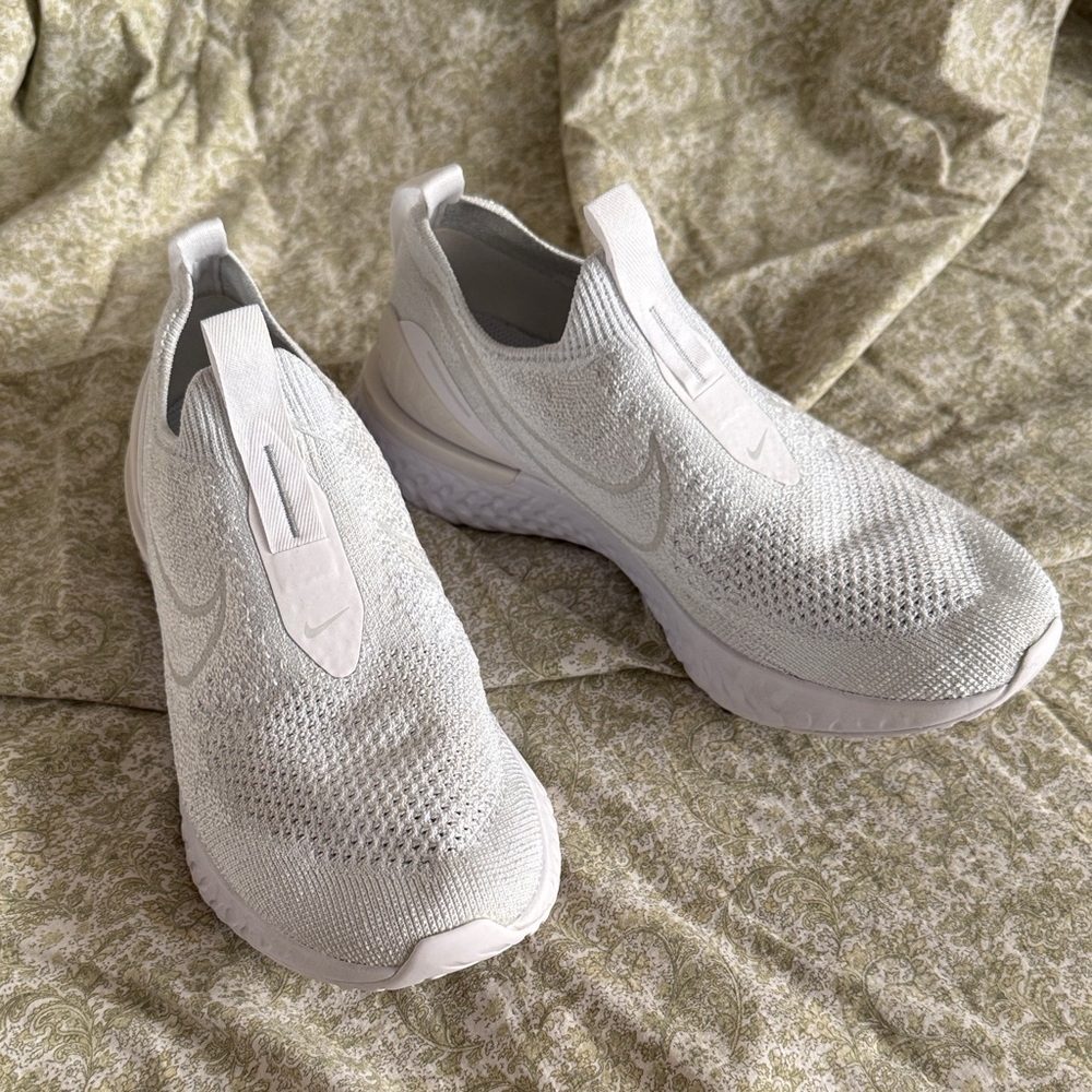 Nike Epic Phantom React Women's Slip-On Sneakers - image 1